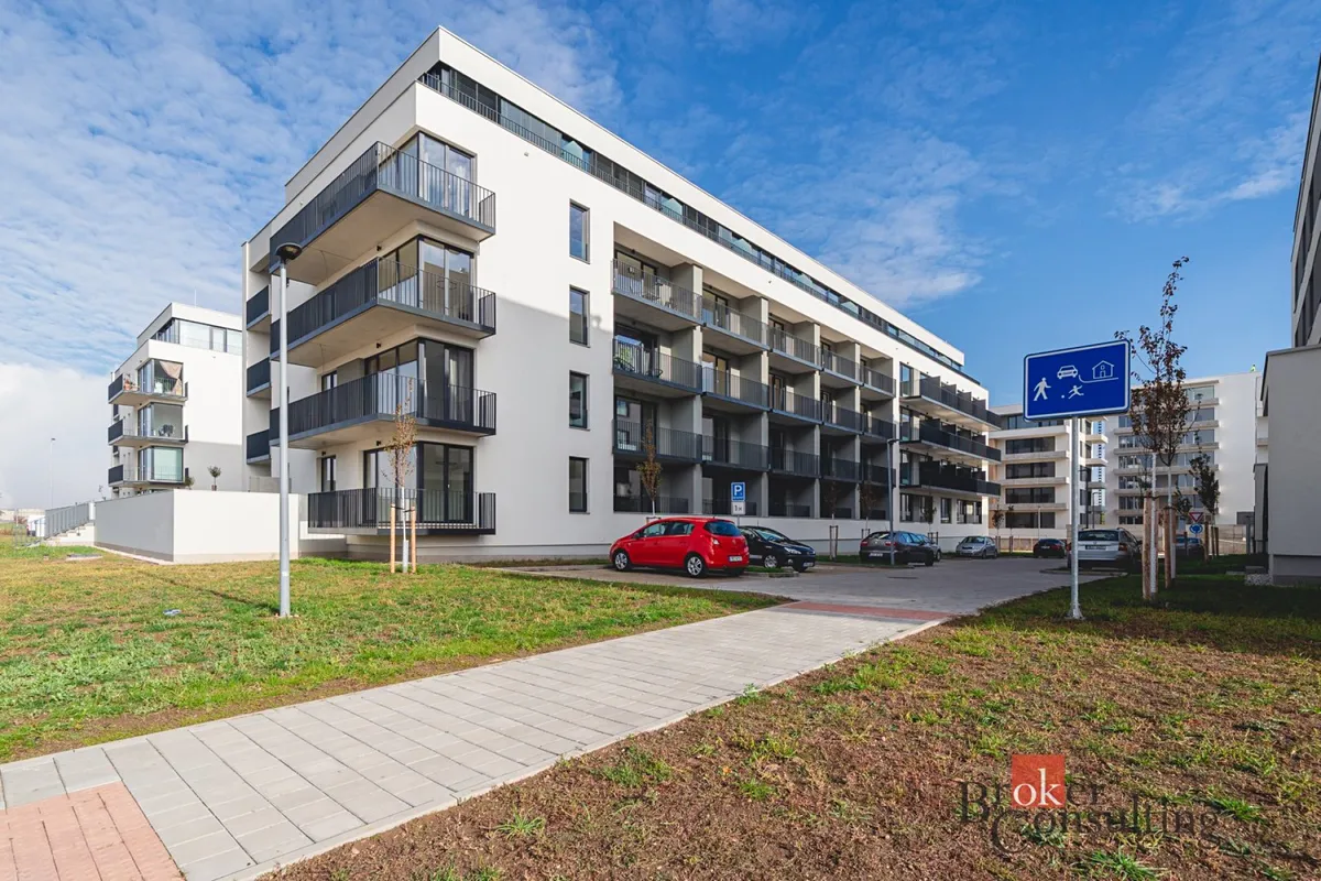 Pronájem bytu 1+kk 36 m²